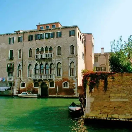 At A Palazzo Bed and breakfast 3*