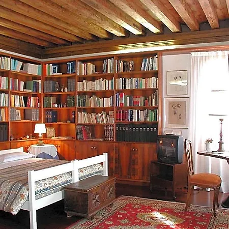 At A Palazzo Bed and breakfast Venecia