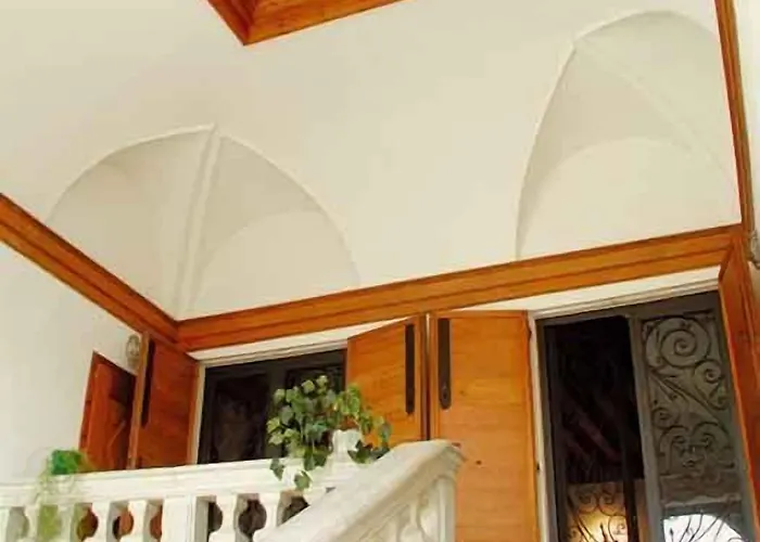 ベッド・アンド・ブレックファスト At A Palazzo 3*