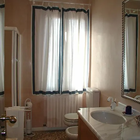 Bed & Breakfast At A Palazzo Venetië